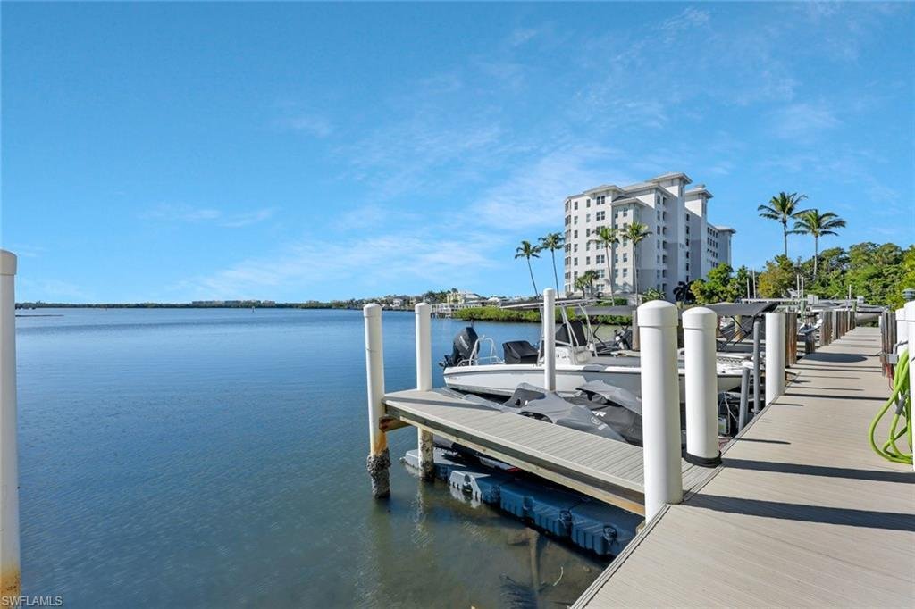 Appartement à Bonita Springs, Floride, États-Unis 2 - 18839489