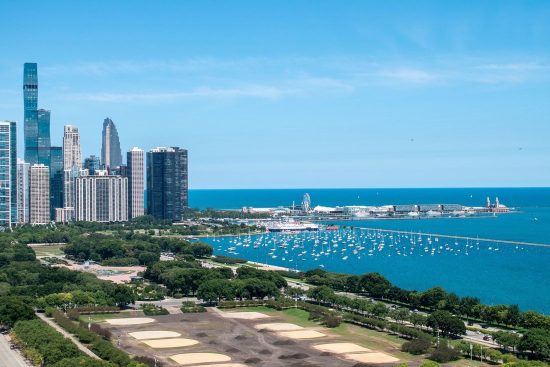 Condo in Chicago, Illinois, United States 3 - 18839496