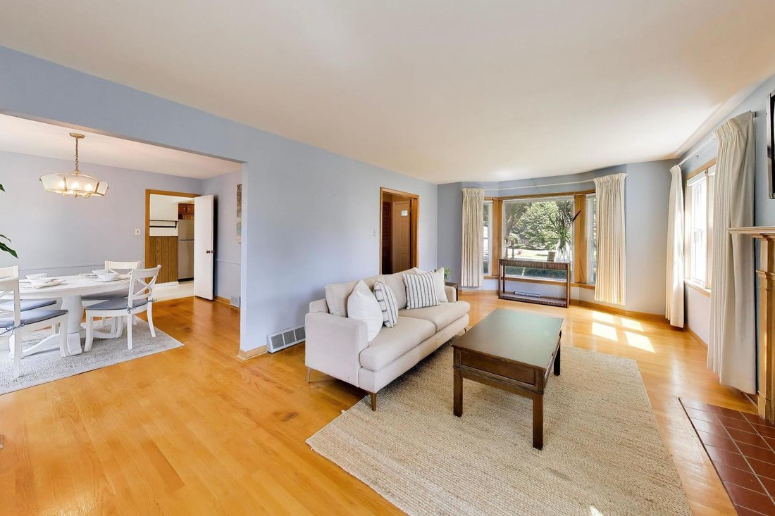 House in Arlington Heights, Illinois, United States 4 - 18839411