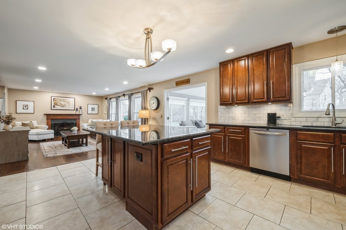 Casa a Gurnee, Illinois, Stati Uniti 5 - 18839309