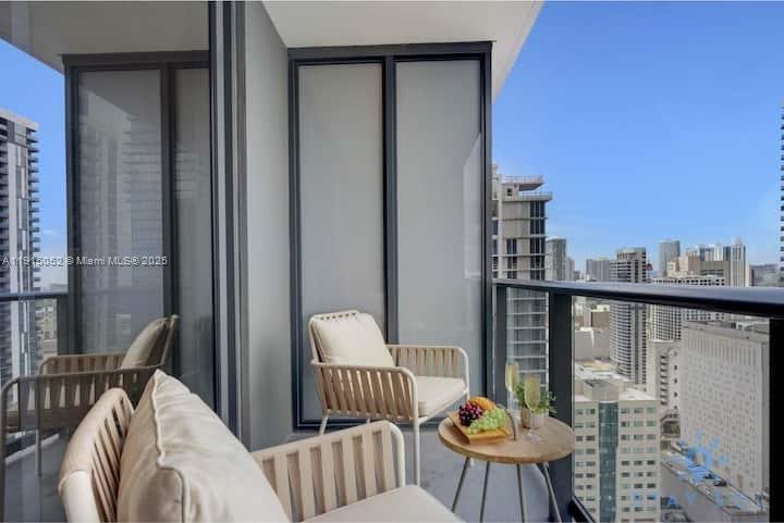 Condo in Miami, Florida, United States 3 - 18839537