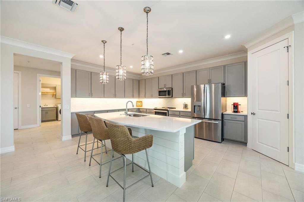 Condo in Naples, Florida, United States 5 - 18839950
