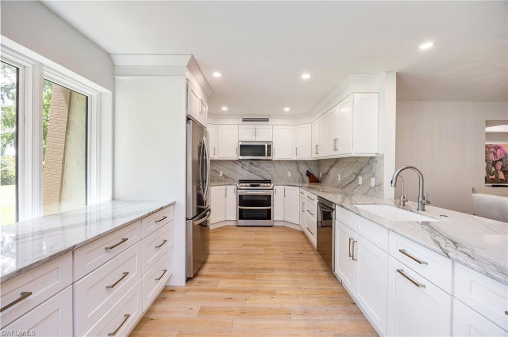 Condo in Naples, Florida, United States 2 - 18840555