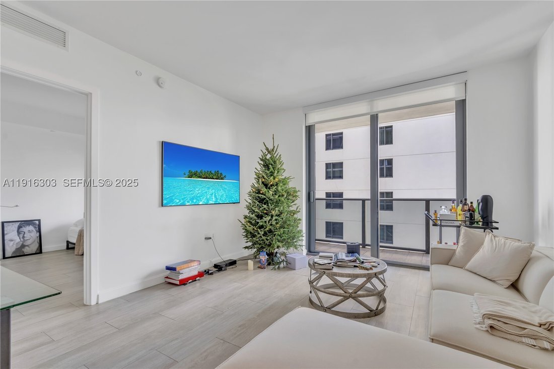 Condo in Miami, Florida, United States 4 - 18839435
