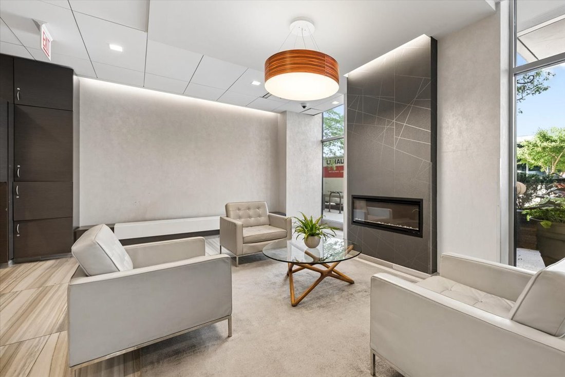 Condo in Chicago, Illinois, United States 2 - 18840603