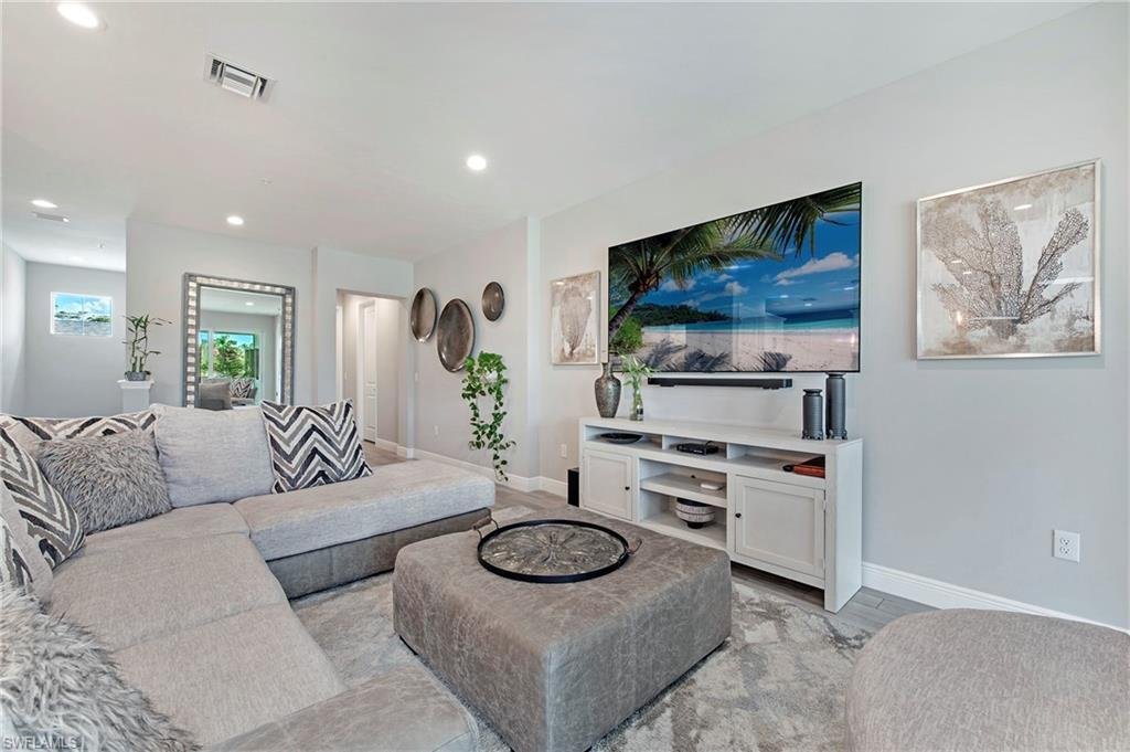 Condo in Naples, Florida, United States 4 - 18840877