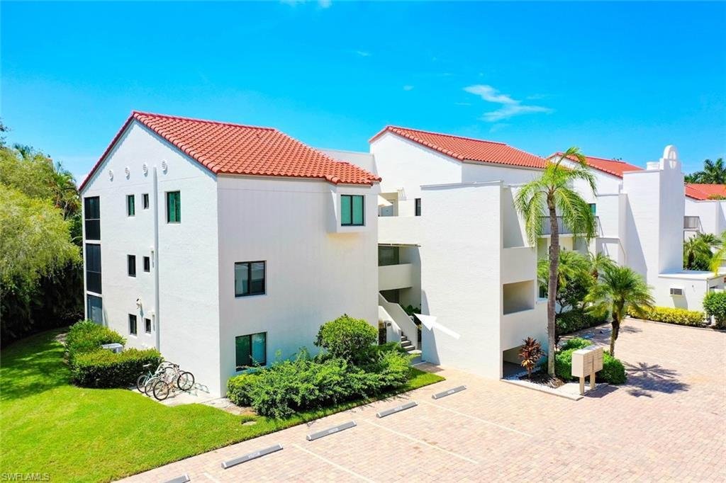 Condo in Naples, Florida, United States 2 - 18840954