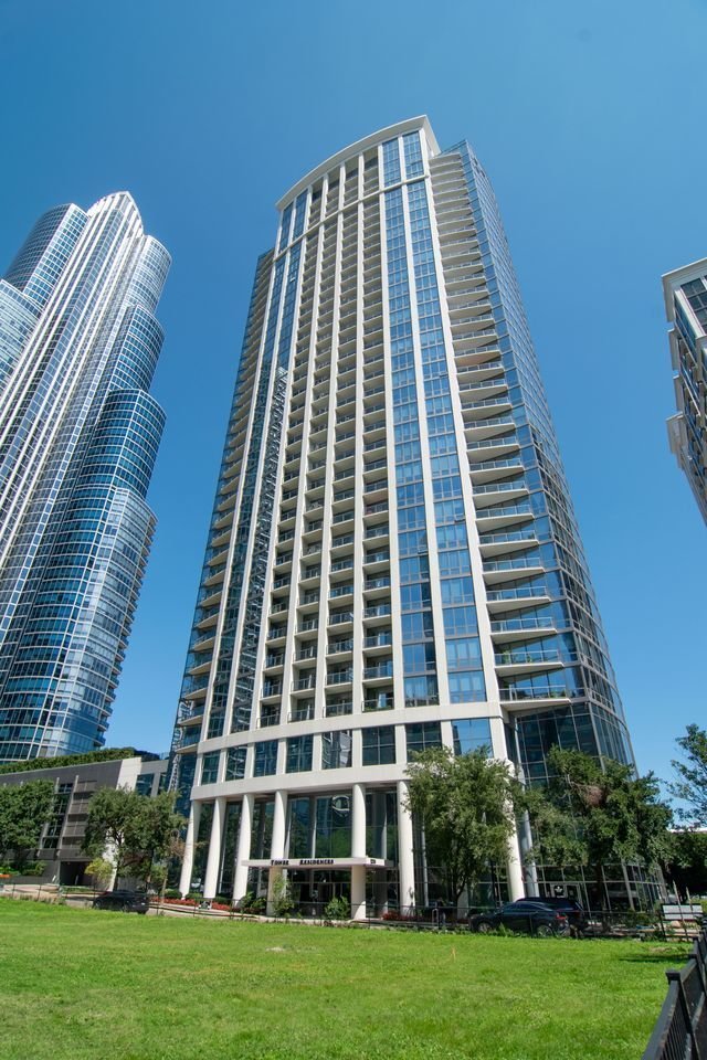 Condo in Chicago, Illinois, United States 1 - 18839496