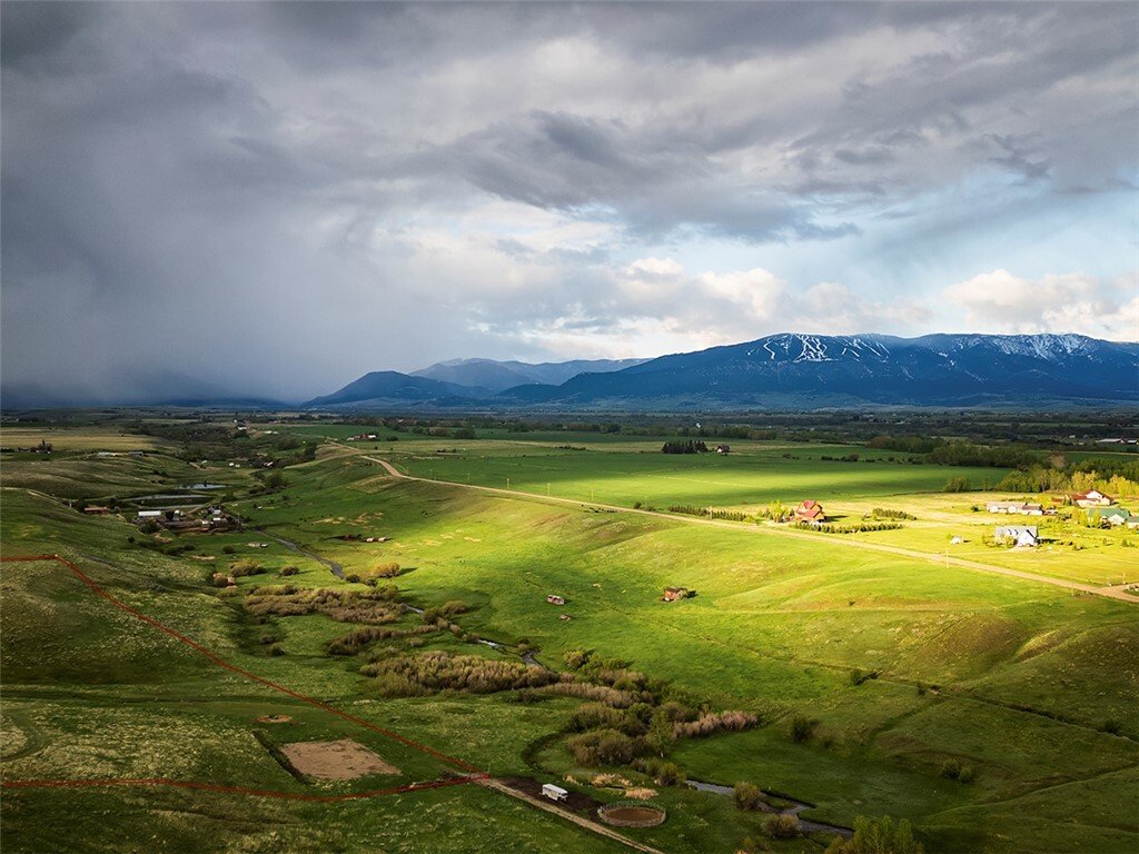 Corps de ferme à Roberts, Montana, États-Unis 1 - 18840364