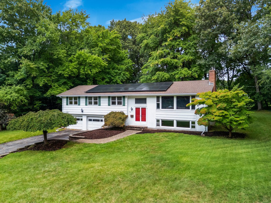 House in South Windsor, Connecticut, United States 1 - 18841029