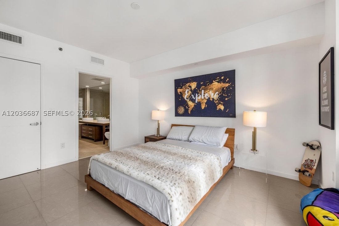 Condo in Miami, Florida, United States 3 - 18840224