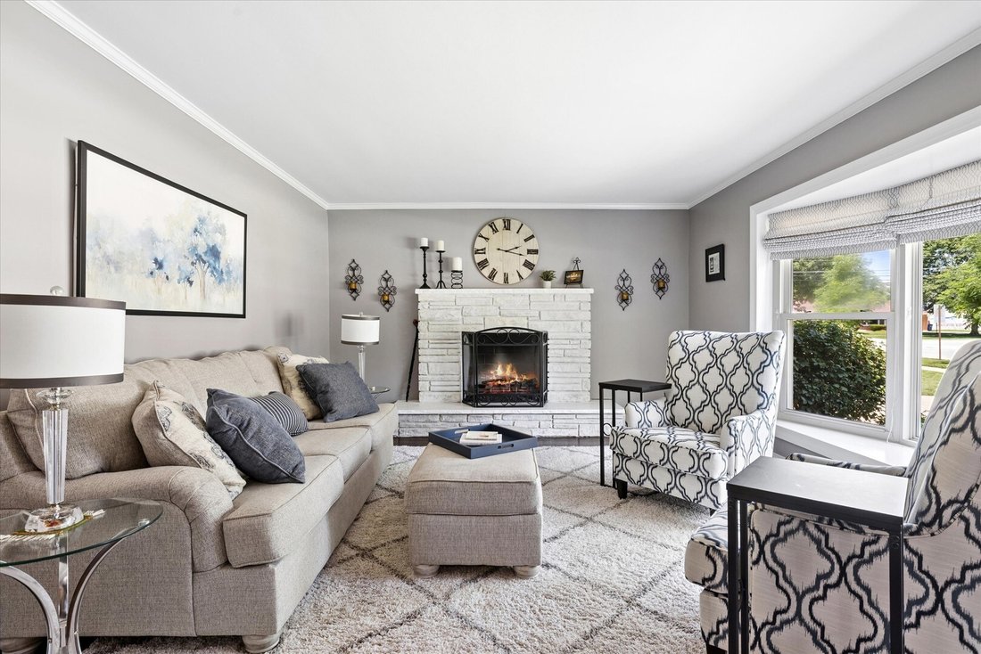 House in Mount Prospect, Illinois, United States 4 - 18839005