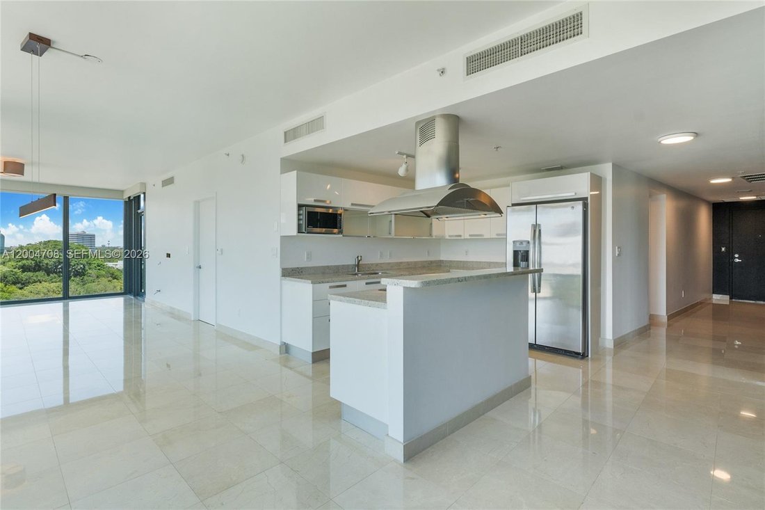 Condo in Miami, Florida, United States 5 - 18838940