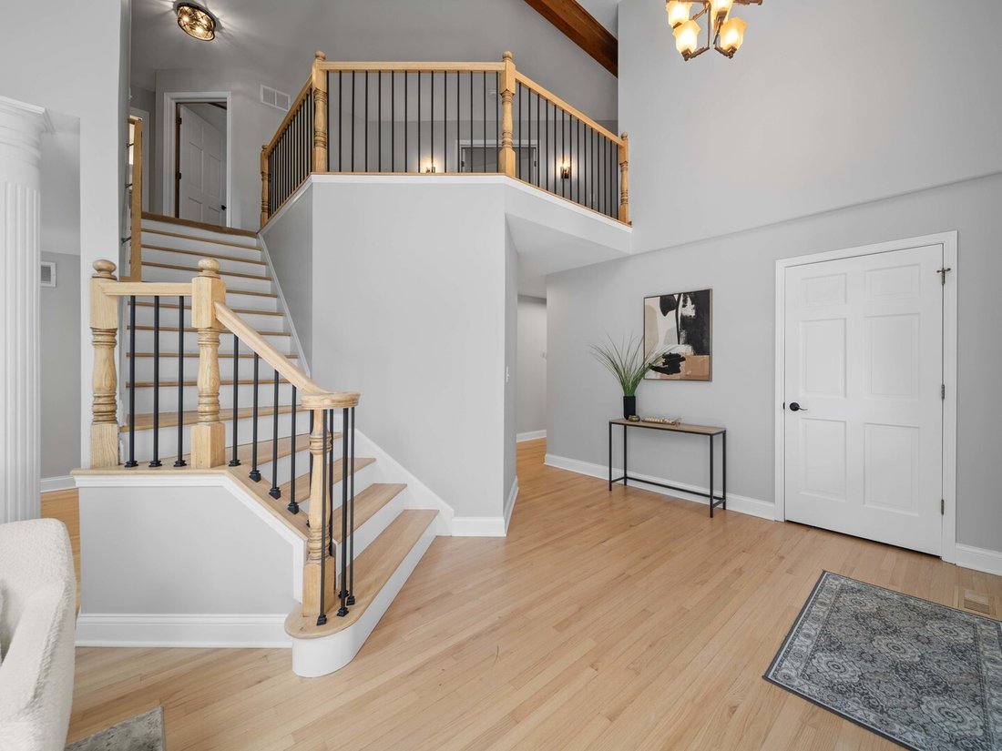 House in Grayslake, Illinois, United States 4 - 18840179