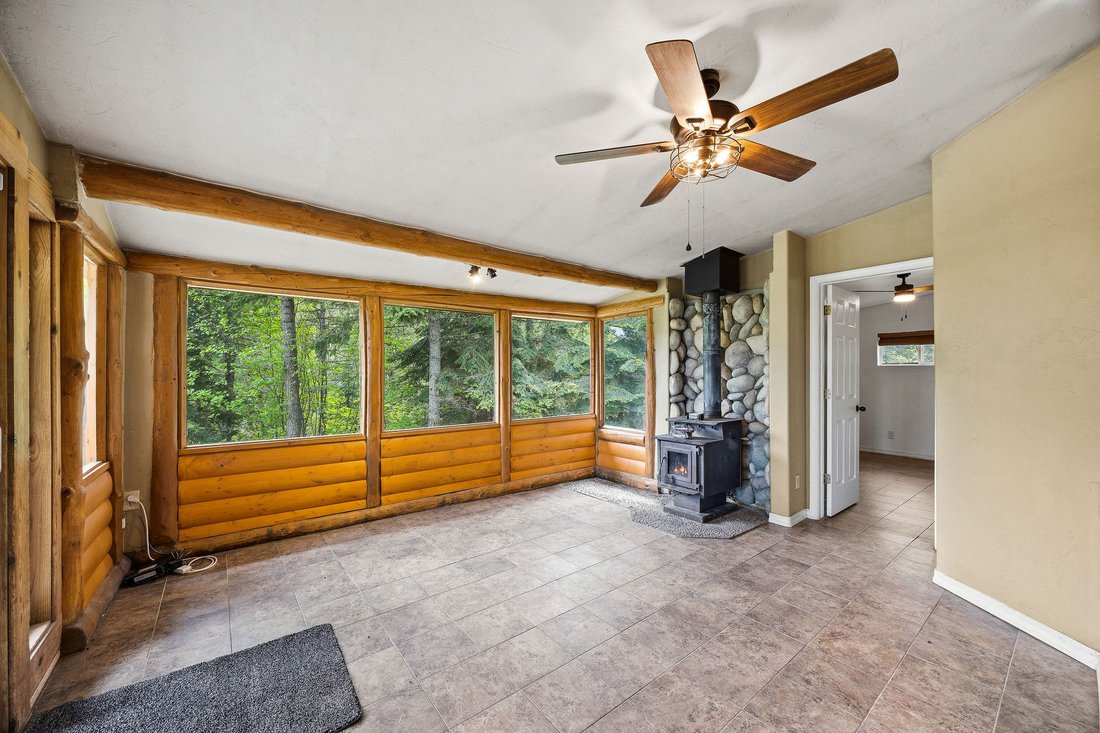 House in Rollins, Montana, United States 2 - 18840659