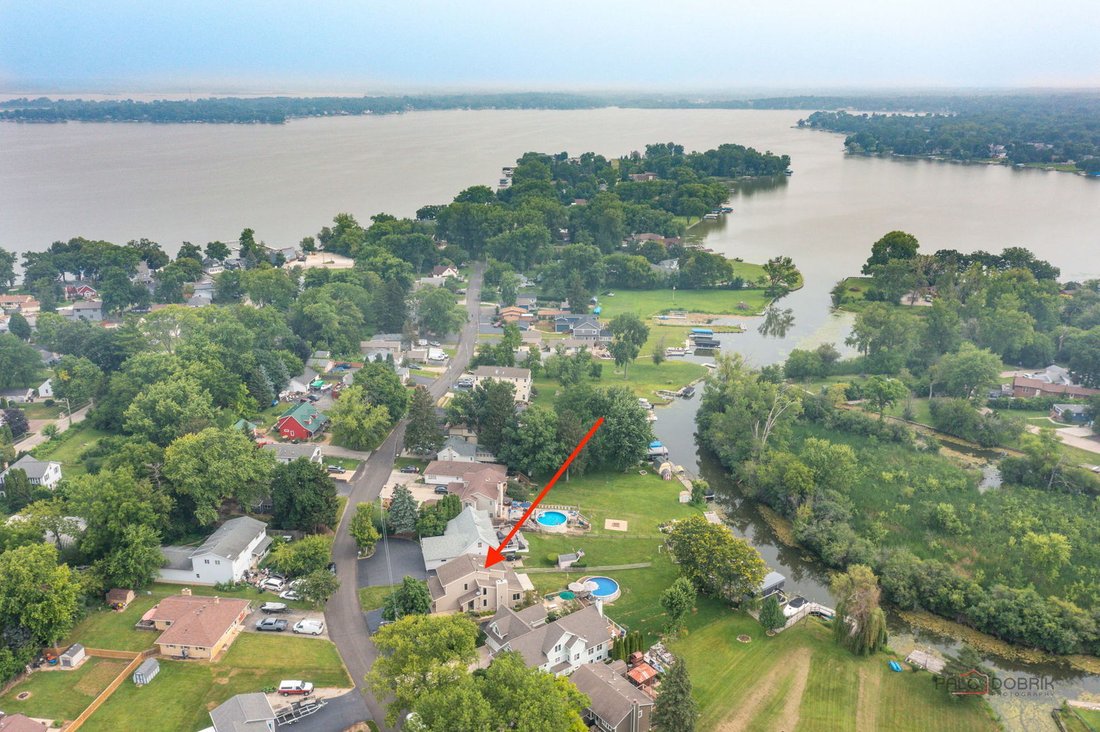House in Fox Lake, Illinois, United States 1 - 18838890