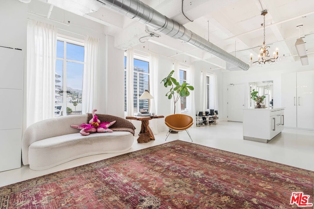 Condo in Los Angeles, California, United States 4 - 18839528