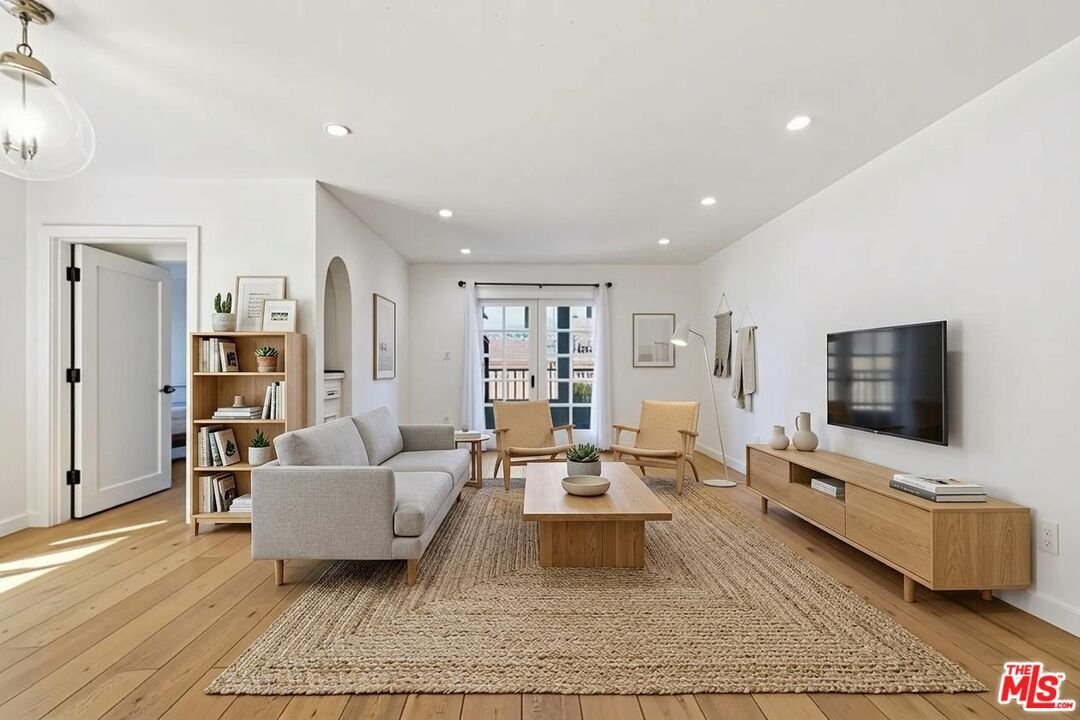 Condo in West Hollywood, California, United States 2 - 18839383