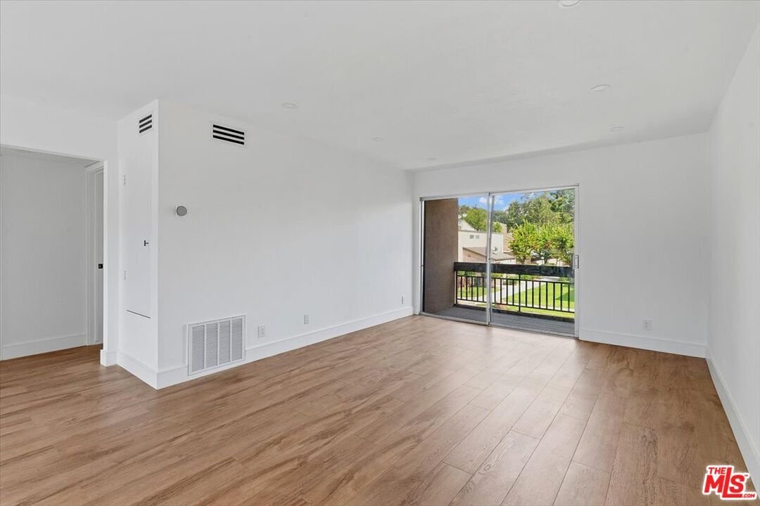 Appartement à Santa Clarita, Californie, États-Unis 1 - 18839286