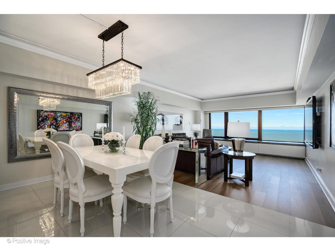 Condo in Chicago, Illinois, United States 2 - 18839090