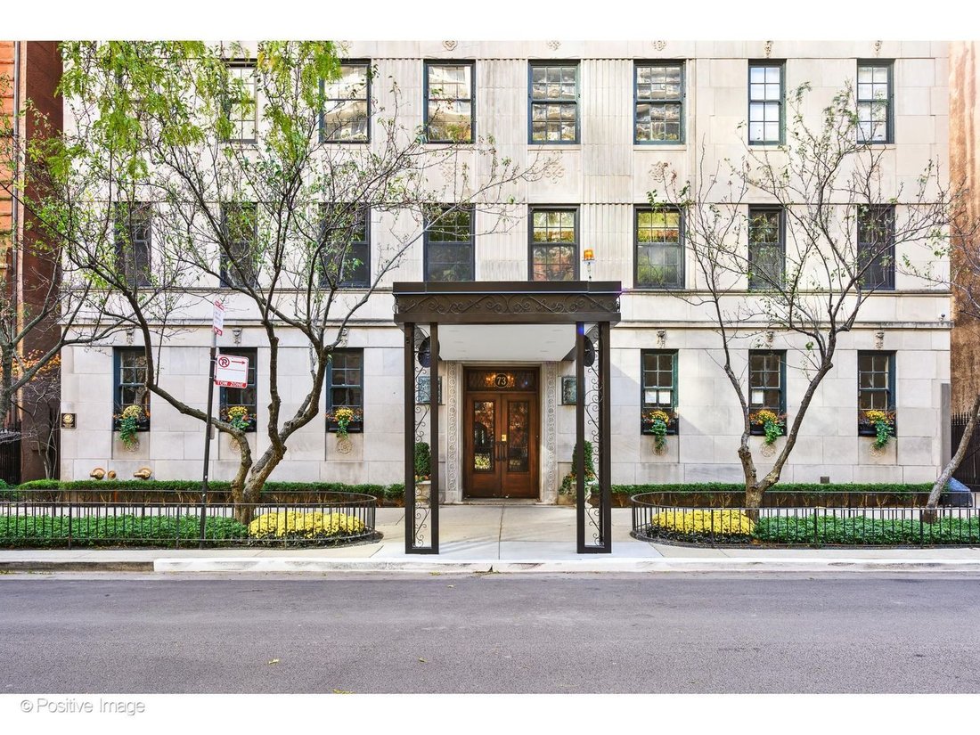 Condo in Chicago, Illinois, United States 2 - 18839893