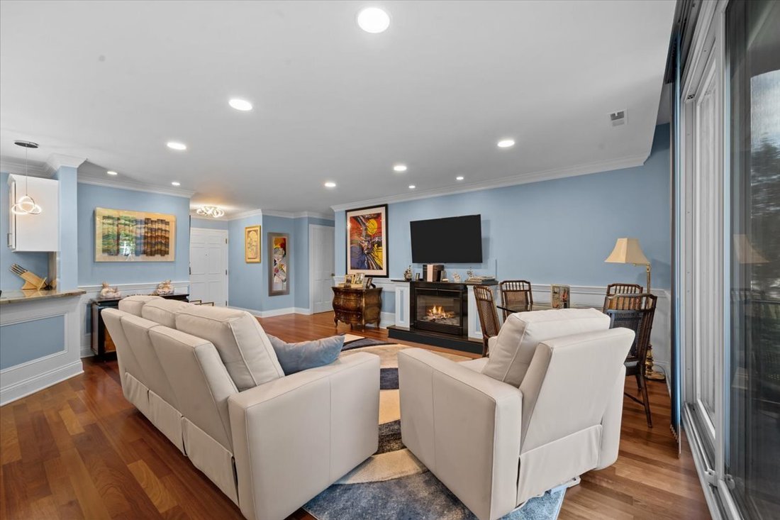 Condo in Lake Bluff, Illinois, United States 5 - 18840027