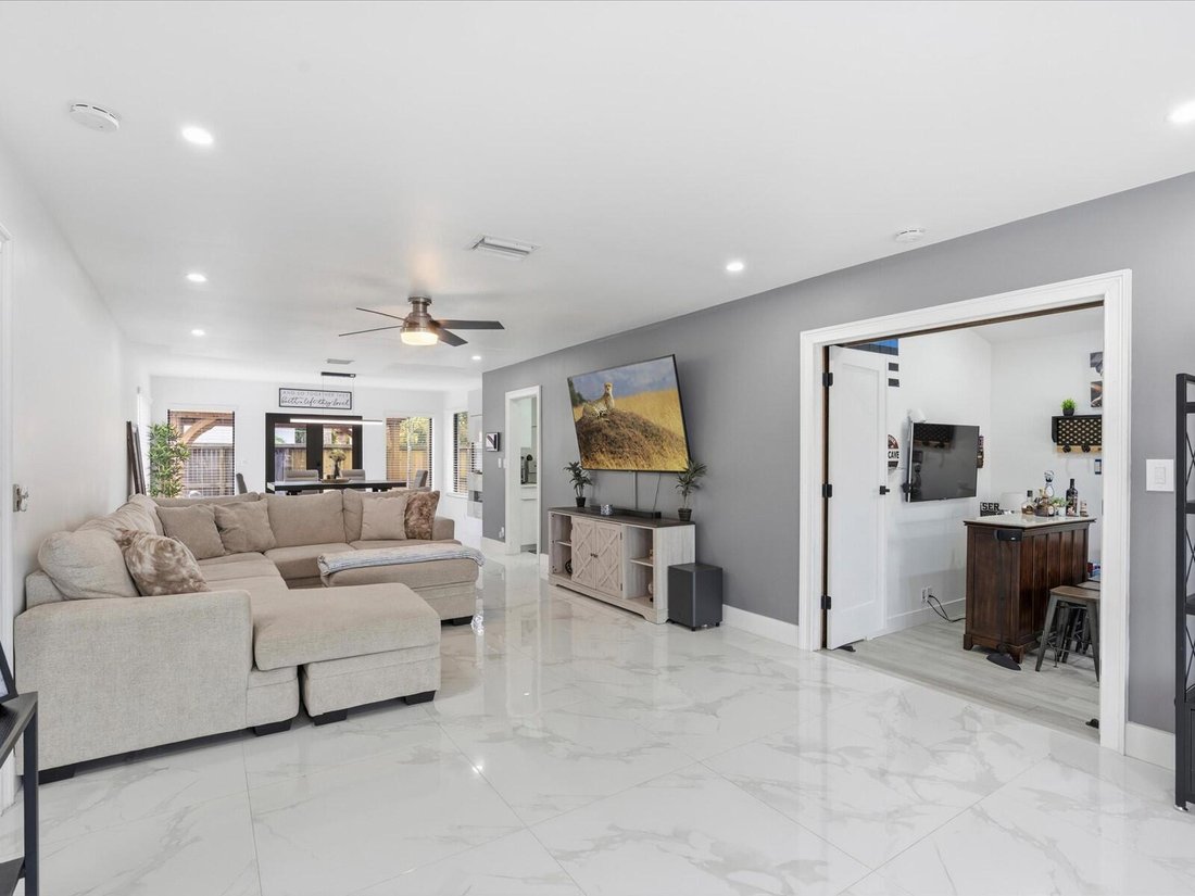 House in Hollywood, Florida, United States 5 - 18839357