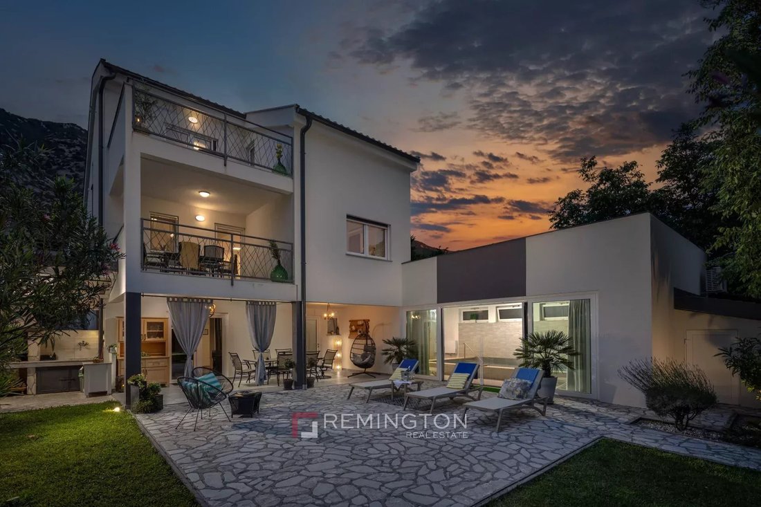 Villa en Grad Crikvenica, Primorje-Gorski, Croacia 1 - 18840977