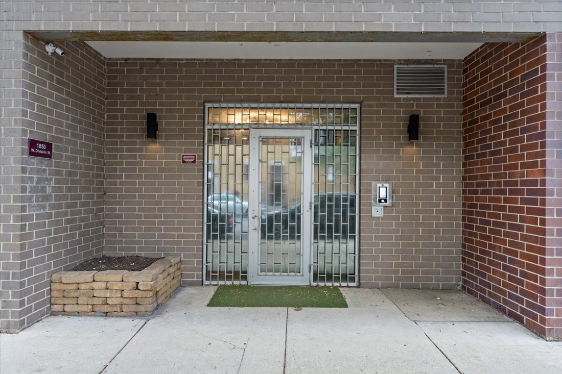 Condo in Chicago, Illinois, United States 2 - 18839610