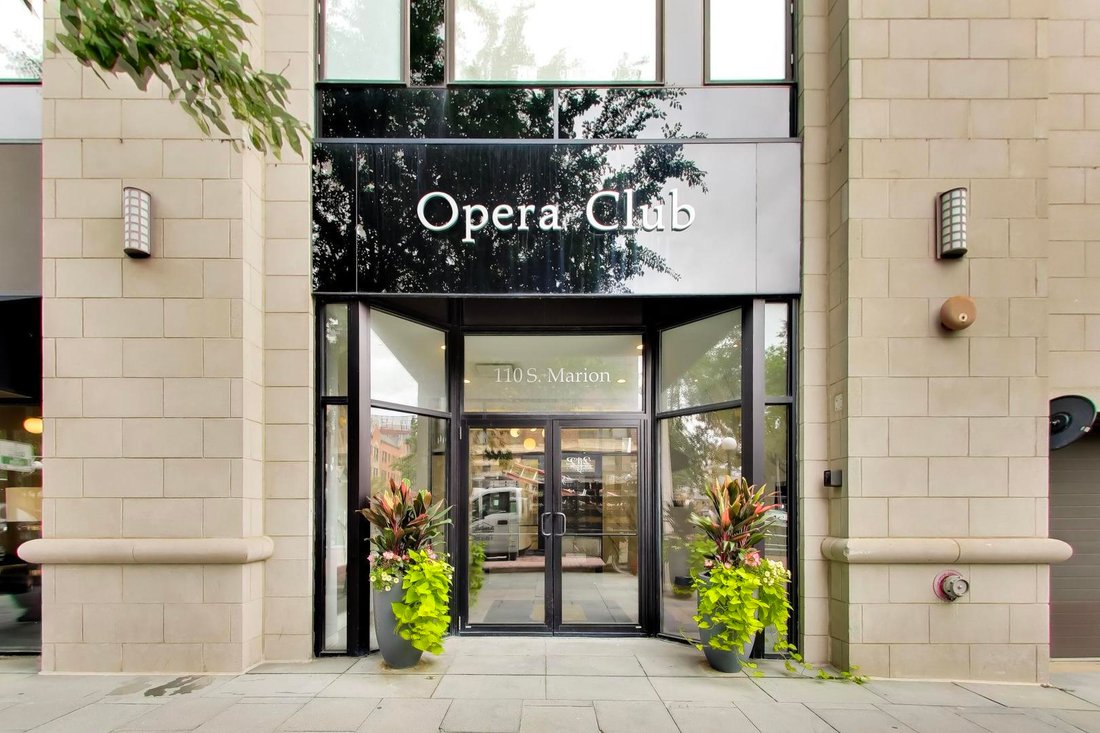 Condo in Oak Park, Illinois, United States 2 - 18839010