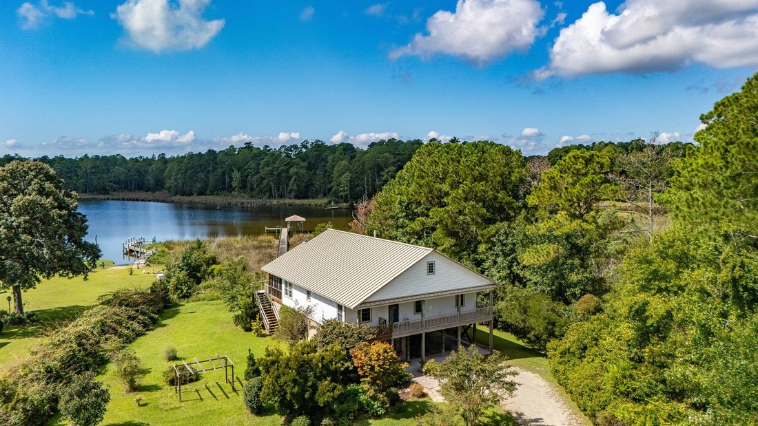 House in Grantsboro, North Carolina, United States 1 - 18841423
