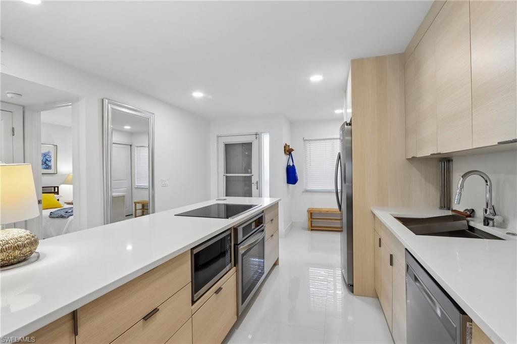 Condo in Fort Myers Beach, Florida, United States 4 - 18840536