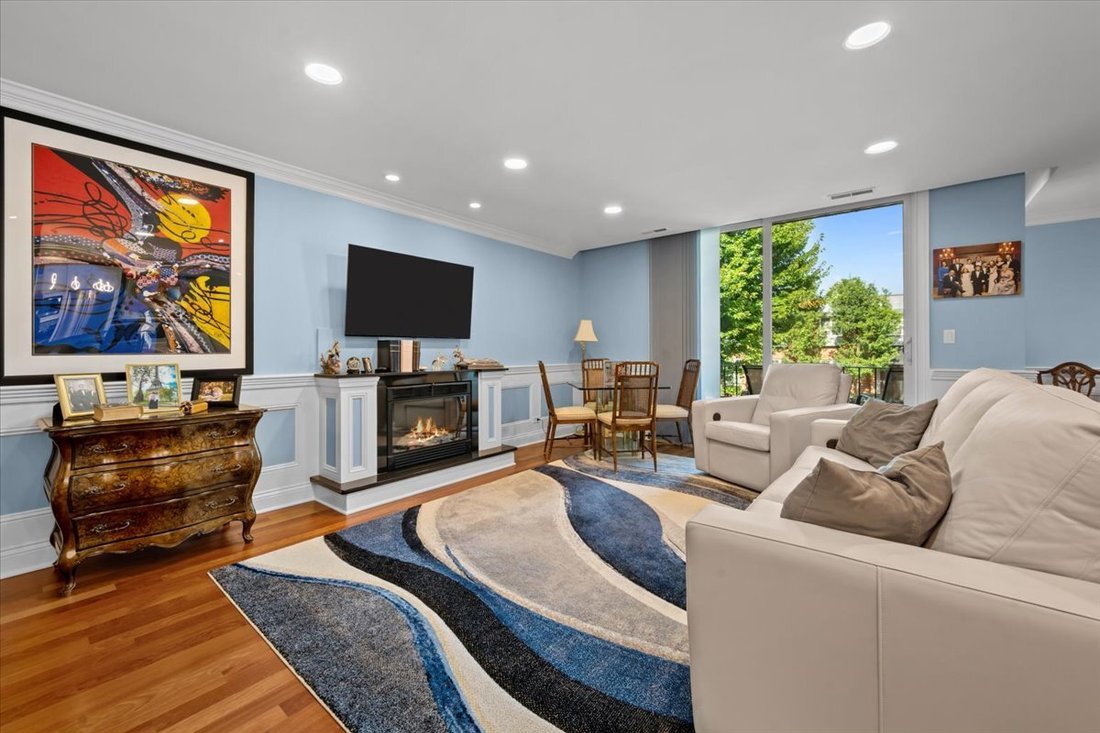 Condo in Lake Bluff, Illinois, United States 3 - 18840027