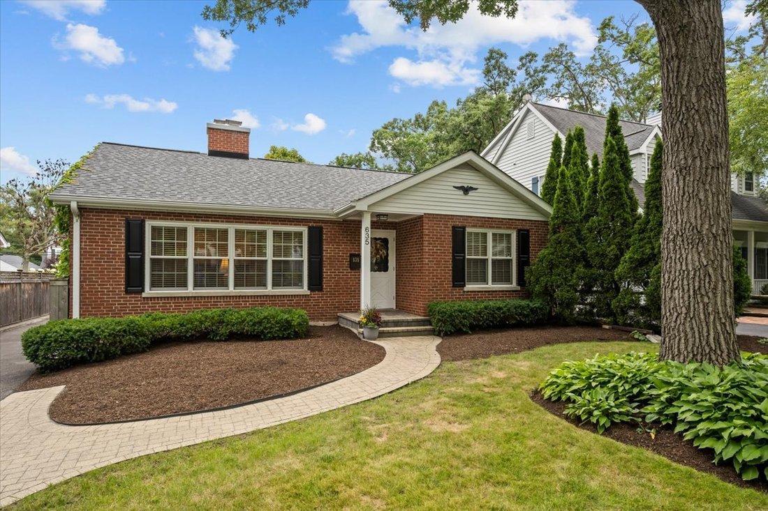 House in Lake Bluff, Illinois, United States 1 - 18840203