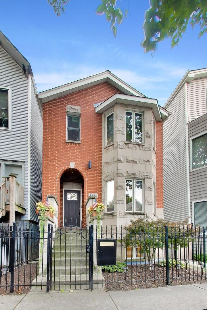 House in Chicago, Illinois, United States 1 - 18840453