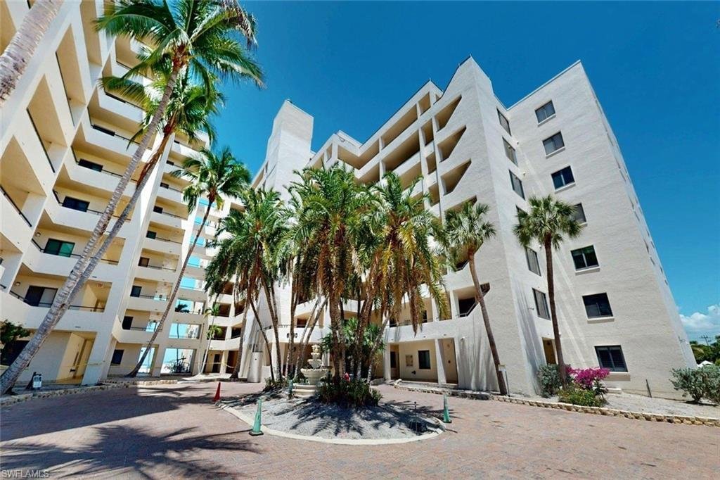 Condo in Fort Myers Beach, Florida, United States 5 - 18840556