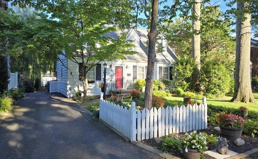 Haus in Edison, New Jersey, Vereinigte Staaten 1