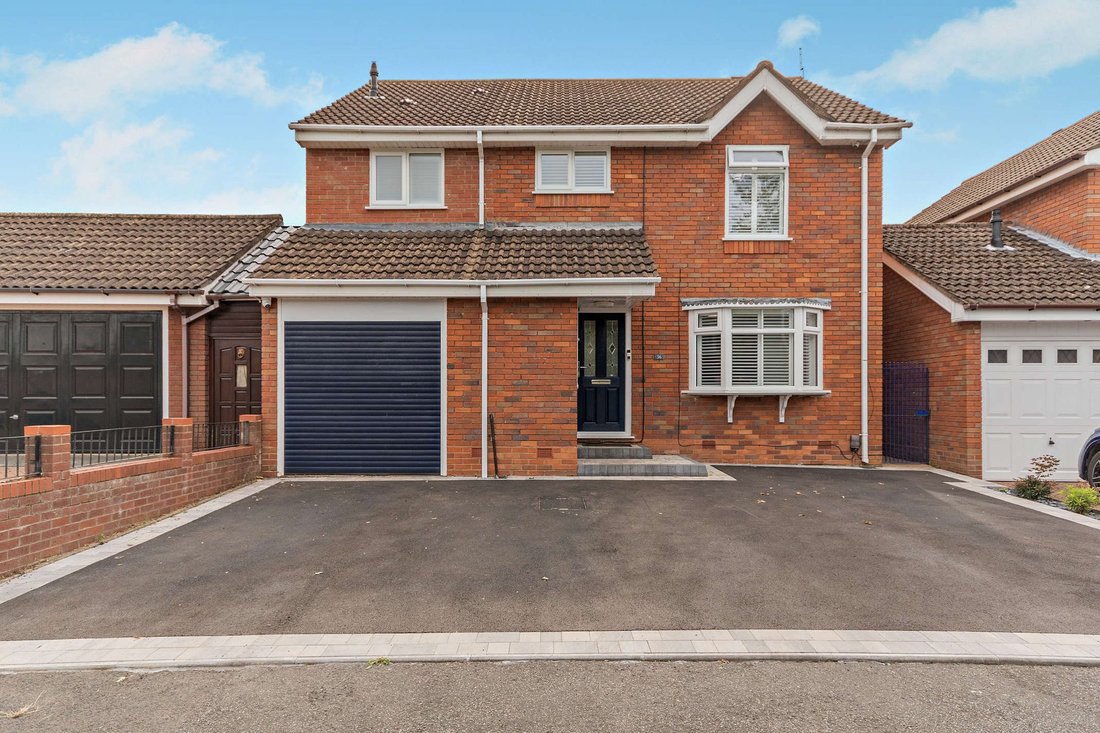 House in Stourbridge, England 1 - 18842004