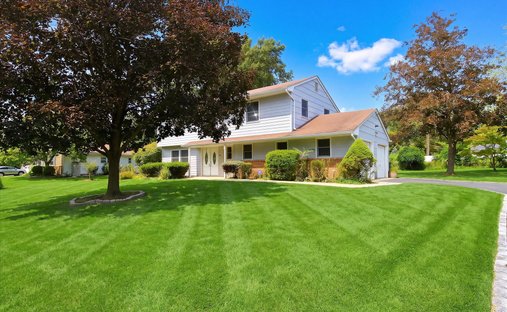 House in Lincroft, New Jersey, United States 1