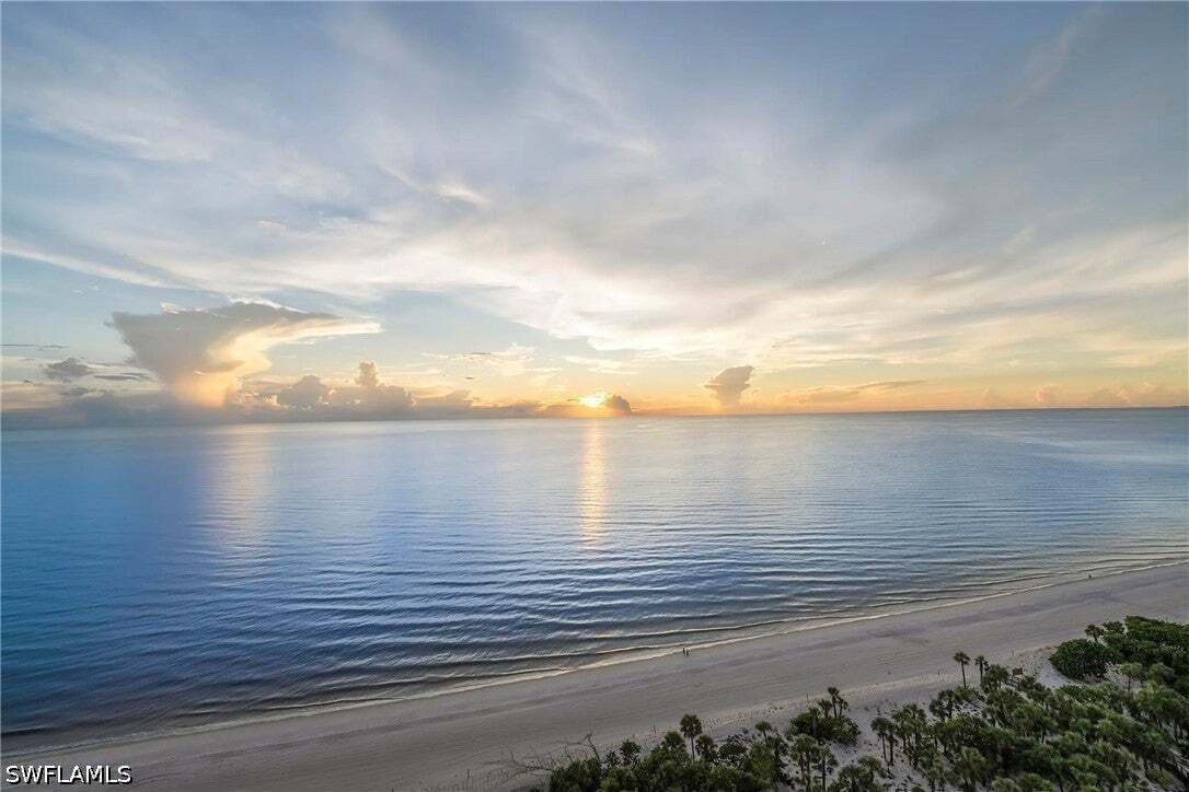 Condo in Naples, Florida, United States 3 - 18081643