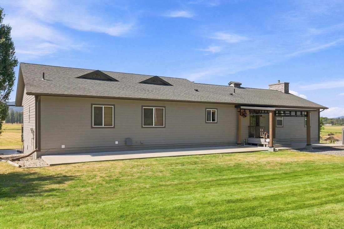 House in Deer Park, Washington, United States 1 - 18841933