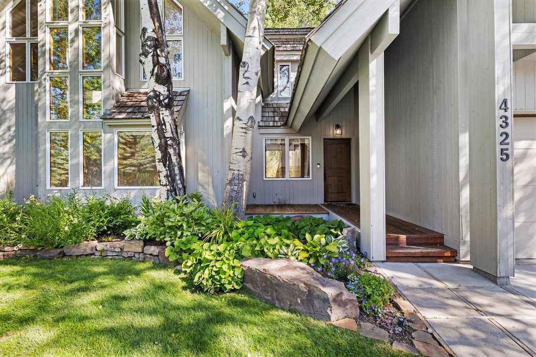 House in Wilson, Wyoming, United States 3 - 18841958