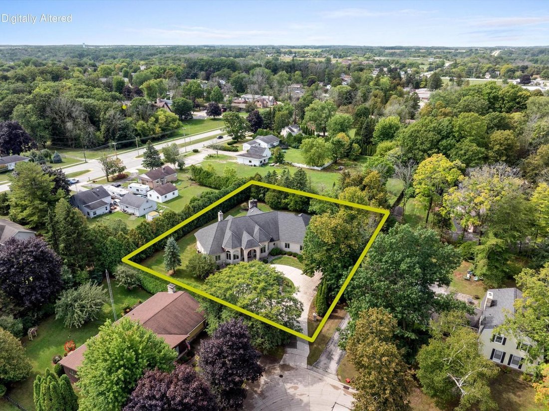 House in Manitowoc, Wisconsin, United States 4 - 18805011