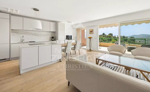 Apartment in Le Roc Fleuri-Capitou (Jeanne d'Arc), Mandelieu-la-Napoule, France 1