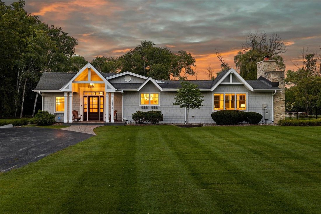 House in Thiensville, Wisconsin, United States 2 - 18841846