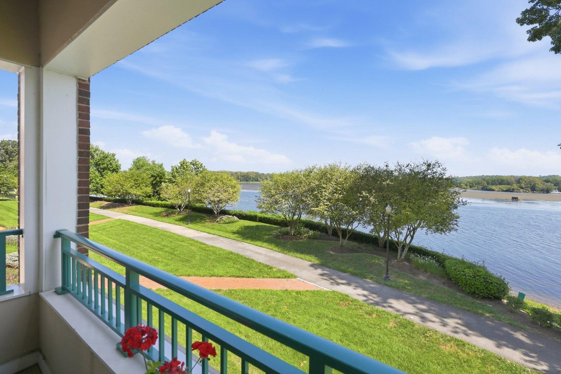 Condo in Woodbridge, Virginia, United States 3 - 18607240