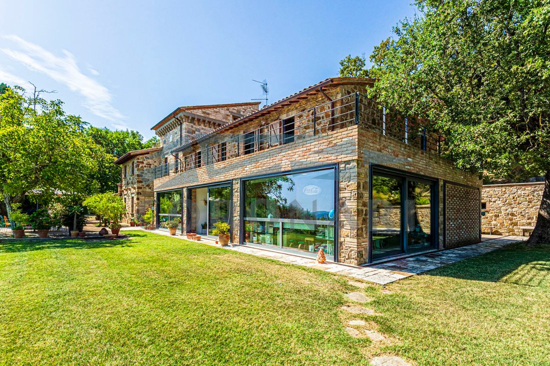 Country House in Todi, Umbria, Italy 5 - 18850346