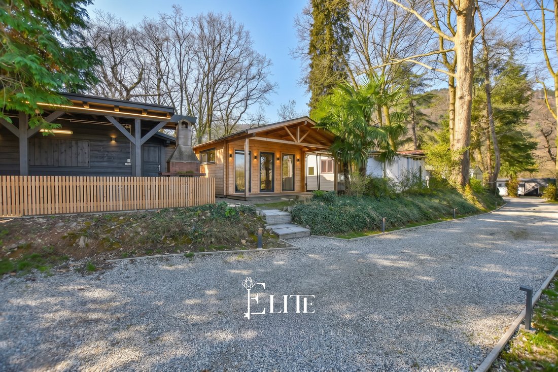 Villa in Comabbio, Lombardy, Italy 2 - 17212674