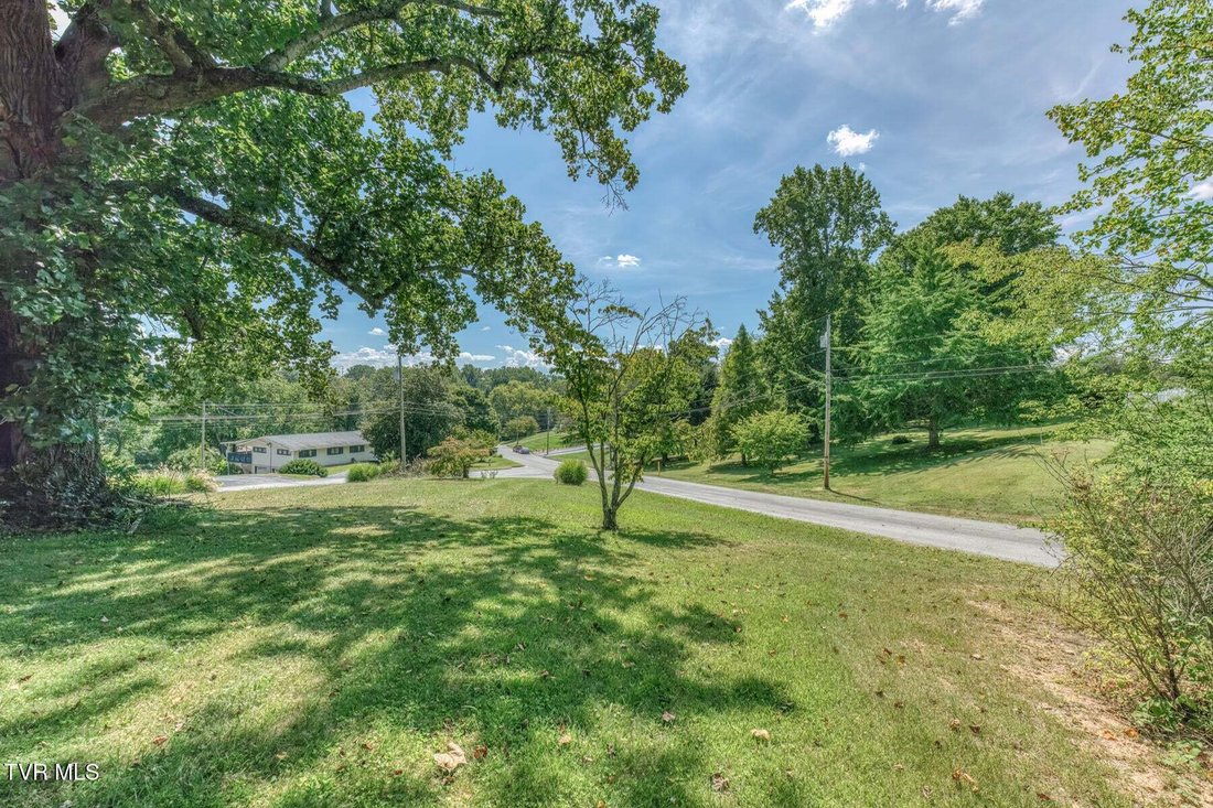 House in Elizabethton, Tennessee, United States 4 - 18853049