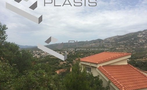 Land in Penteli, Attica, Greece 1